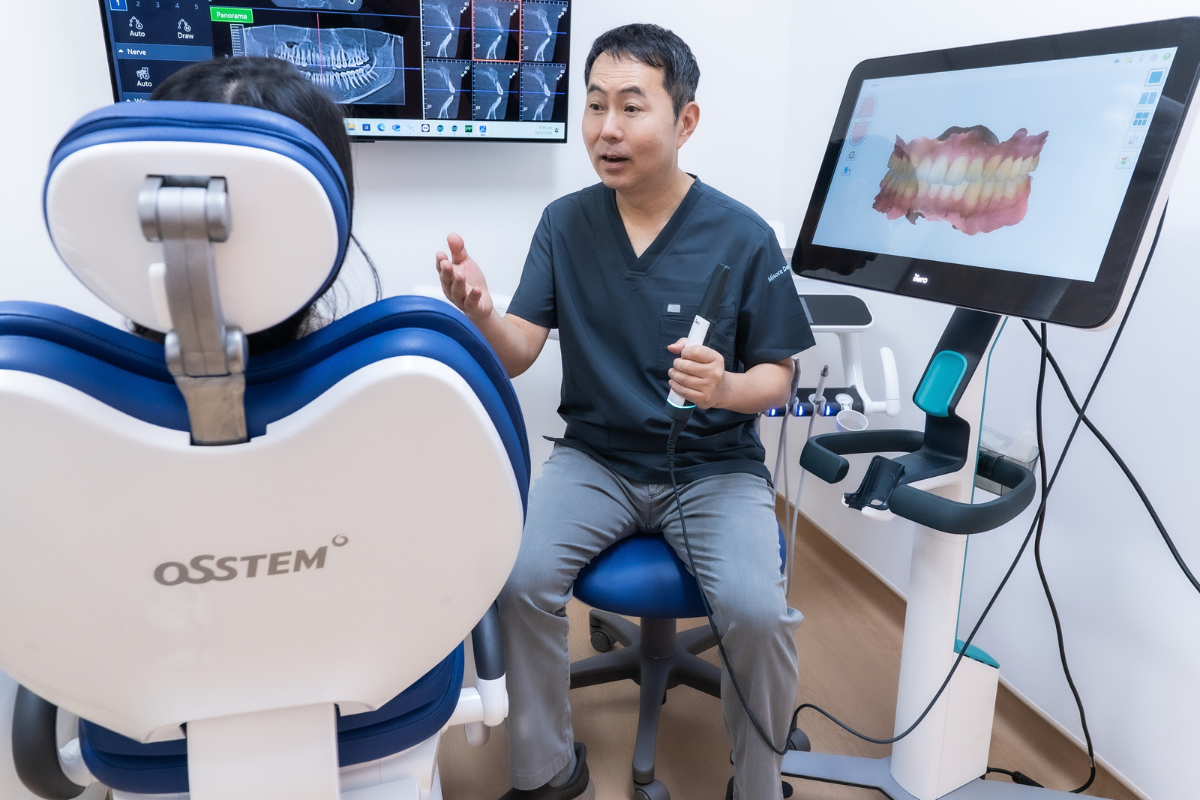 Intraoral scan used to plan porcelain veneers at a dental clinic in Singapore
